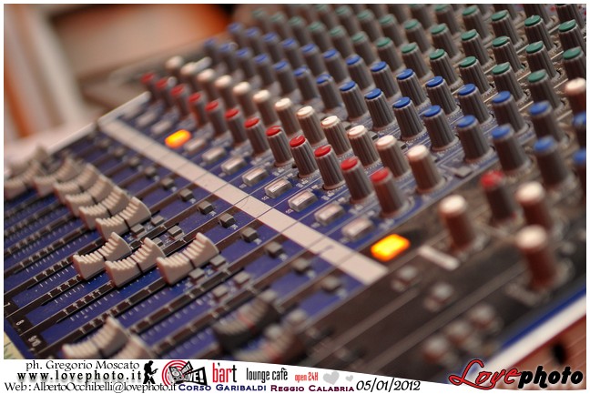 108Bart_Cafe_Live_Music_LovePhoto-05012012.jpg - GREGORIO MOSCATO  PHOTOGRAPHER