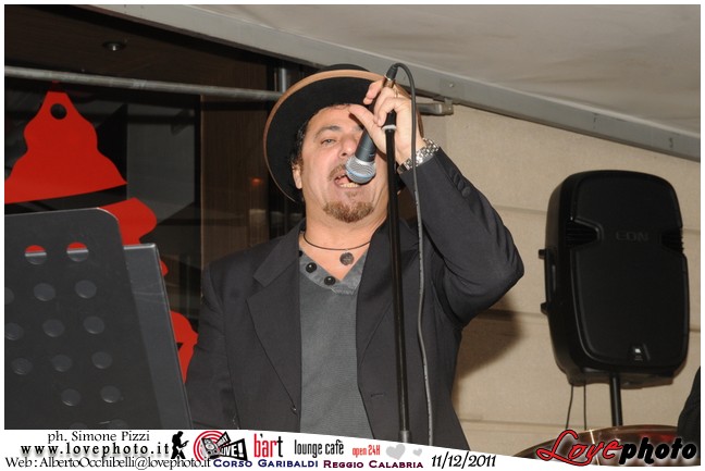 122Bart_Cafe_Sunday_Live_LovePhoto-11122011.jpg