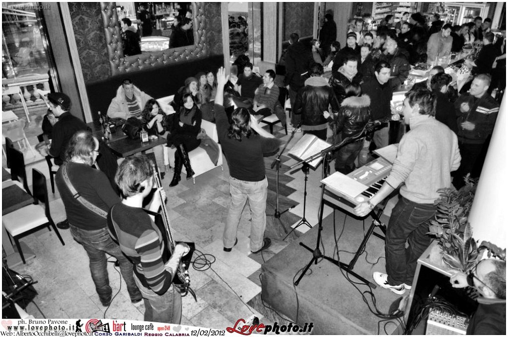 051Bart_Cafe_Live_Music_LovePhoto-12022012.jpg