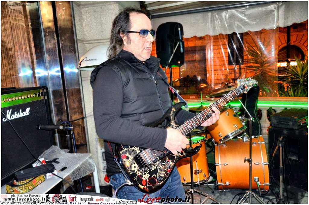 080Bart_Cafe_Live_Music_LovePhoto-12022012.jpg