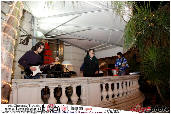 010Bart_Cafe_Sunday_Live_LovePhoto-27112011.jpg