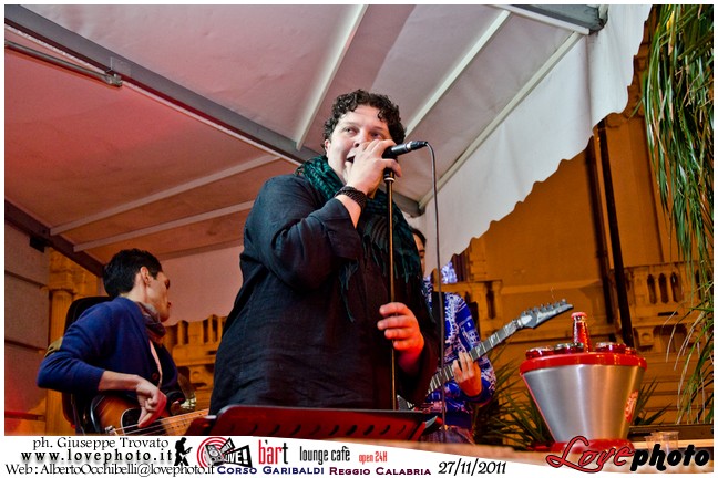 029Bart_Cafe_Sunday_Live_LovePhoto-27112011.jpg