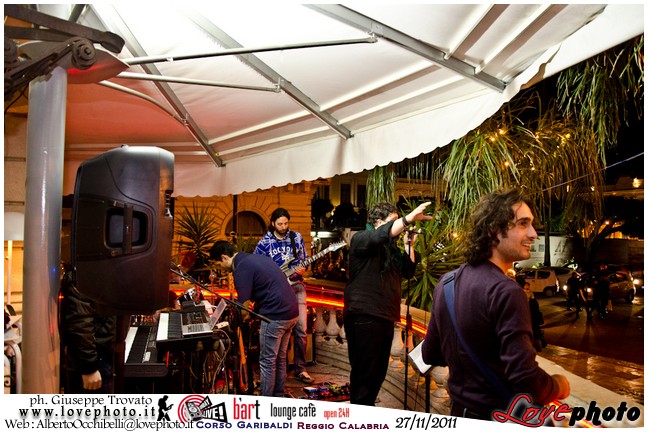 075Bart_Cafe_Sunday_Live_LovePhoto-27112011.jpg