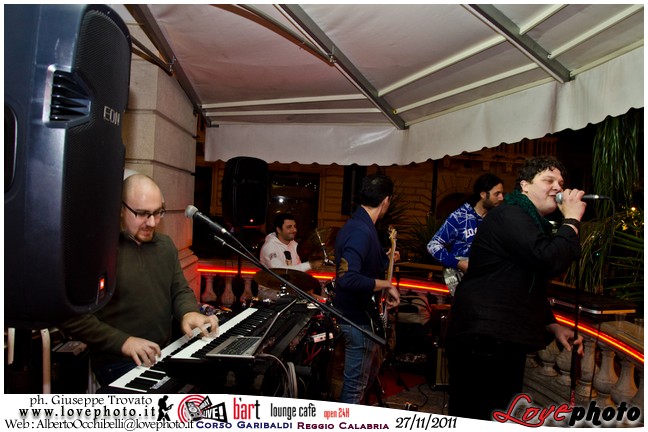 087Bart_Cafe_Sunday_Live_LovePhoto-27112011.jpg