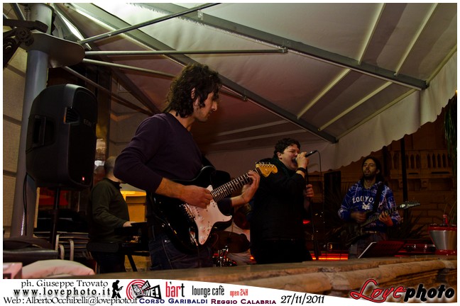 091Bart_Cafe_Sunday_Live_LovePhoto-27112011.jpg