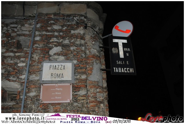 031Bova_Festa_del_Vino_LovePhoto-05112011.jpg