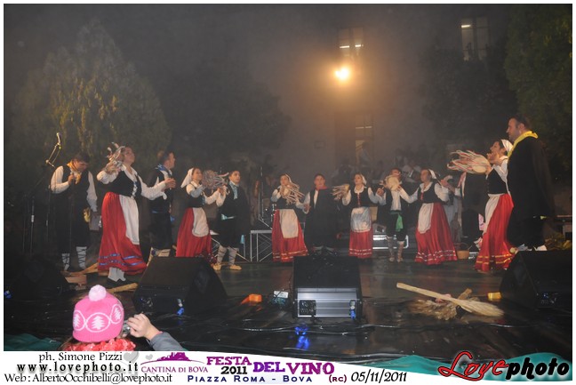 129Bova_Festa_del_Vino_LovePhoto-05112011.jpg