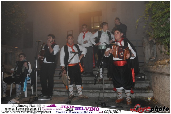 158Bova_Festa_del_Vino_LovePhoto-05112011.jpg