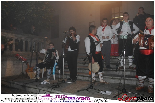 159Bova_Festa_del_Vino_LovePhoto-05112011.jpg