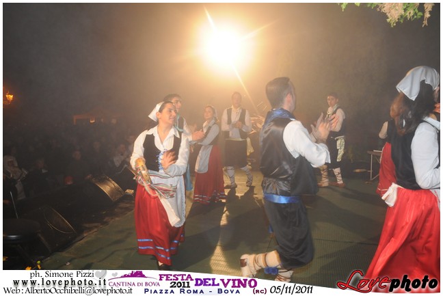 228Bova_Festa_del_Vino_LovePhoto-05112011.jpg