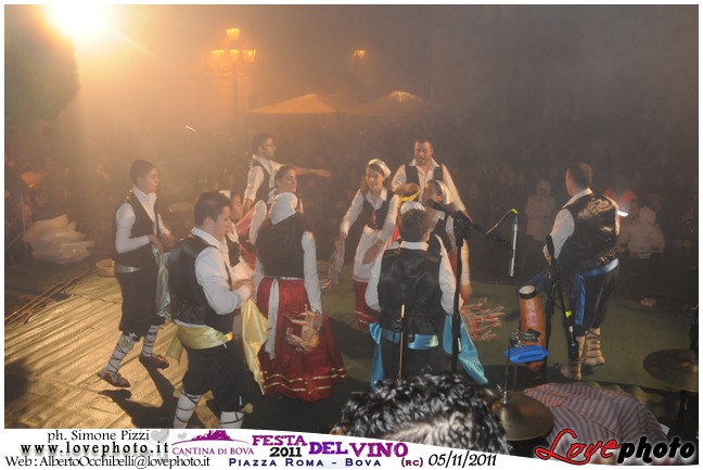 243Bova_Festa_del_Vino_LovePhoto-05112011.jpg