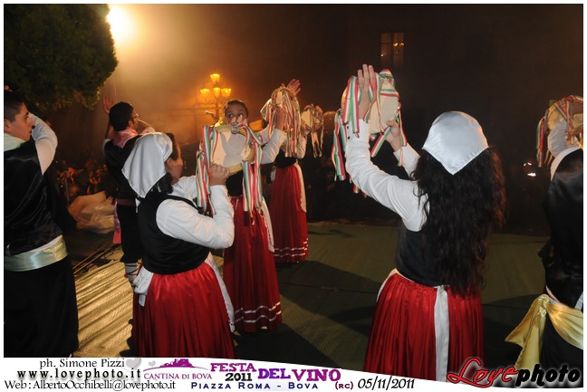 244Bova_Festa_del_Vino_LovePhoto-05112011.jpg