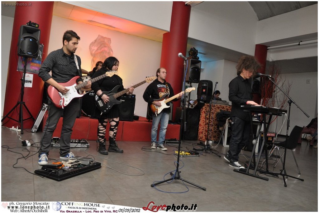 030Coffing_House_Facolta_Ingegneria_LiveMusicParty_LovePhoto_01032012.jpg - GREGORIO MOSCATO  PHOTOGRAPHER
