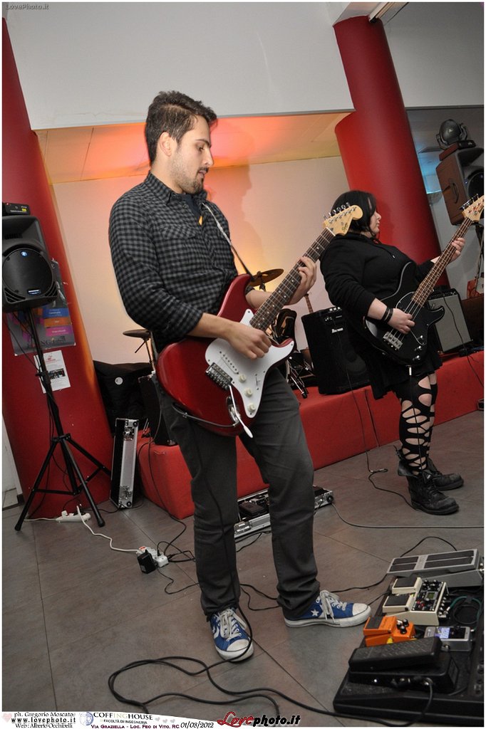 033Coffing_House_Facolta_Ingegneria_LiveMusicParty_LovePhoto_01032012.jpg - GREGORIO MOSCATO  PHOTOGRAPHER
