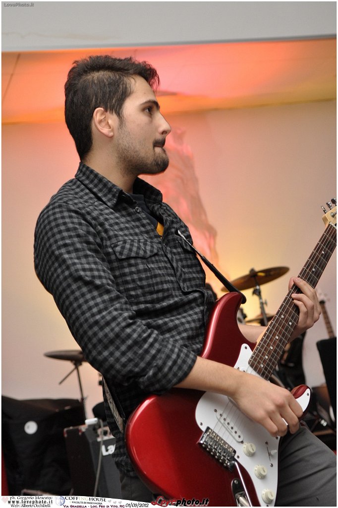 036Coffing_House_Facolta_Ingegneria_LiveMusicParty_LovePhoto_01032012.jpg - GREGORIO MOSCATO  PHOTOGRAPHER