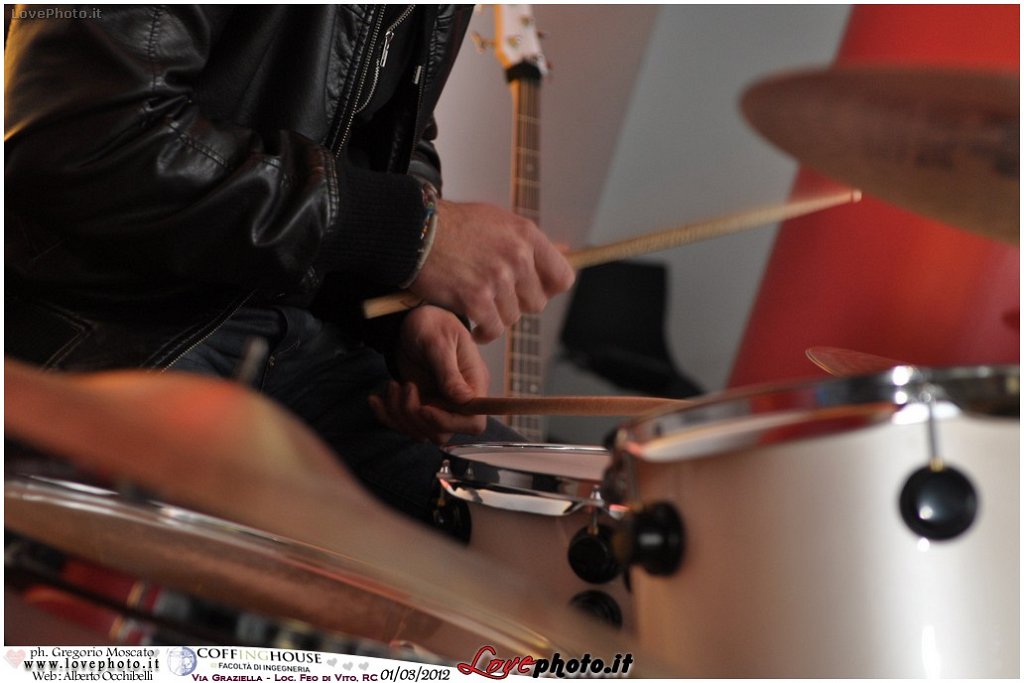 042Coffing_House_Facolta_Ingegneria_LiveMusicParty_LovePhoto_01032012.jpg - GREGORIO MOSCATO  PHOTOGRAPHER