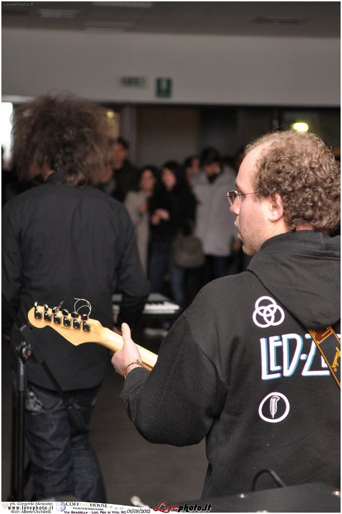 048Coffing_House_Facolta_Ingegneria_LiveMusicParty_LovePhoto_01032012.jpg - GREGORIO MOSCATO  PHOTOGRAPHER