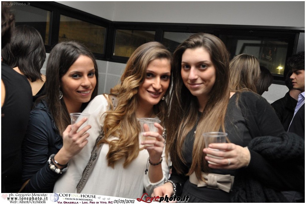 127Coffing_House_Facolta_Ingegneria_LiveMusicParty_LovePhoto_01032012.jpg - GREGORIO MOSCATO  PHOTOGRAPHER