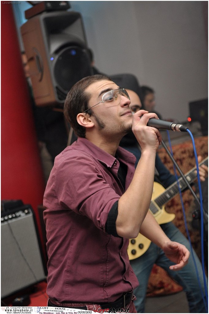 132Coffing_House_Facolta_Ingegneria_LiveMusicParty_LovePhoto_01032012.jpg - GREGORIO MOSCATO  PHOTOGRAPHER