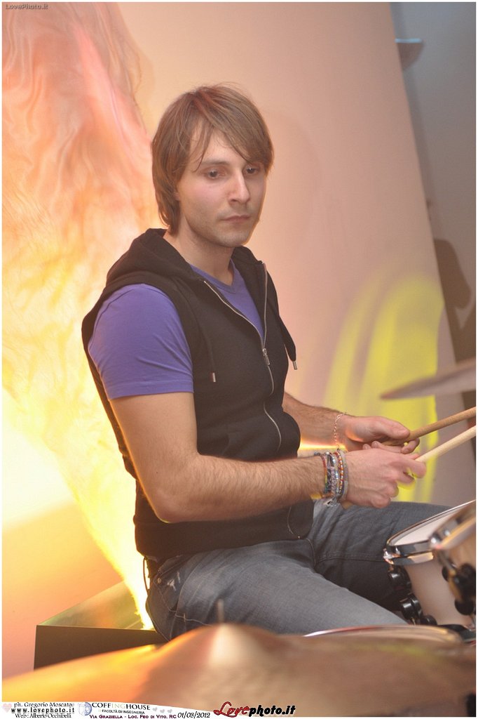 177Coffing_House_Facolta_Ingegneria_LiveMusicParty_LovePhoto_01032012.jpg - GREGORIO MOSCATO  PHOTOGRAPHER