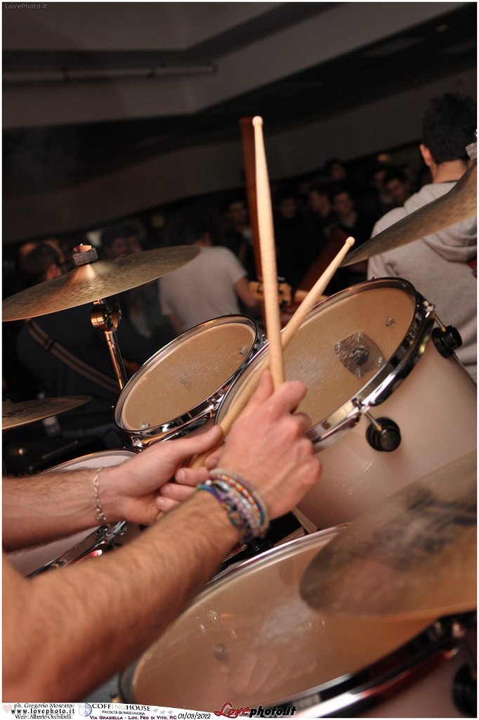 183Coffing_House_Facolta_Ingegneria_LiveMusicParty_LovePhoto_01032012.jpg - GREGORIO MOSCATO  PHOTOGRAPHER