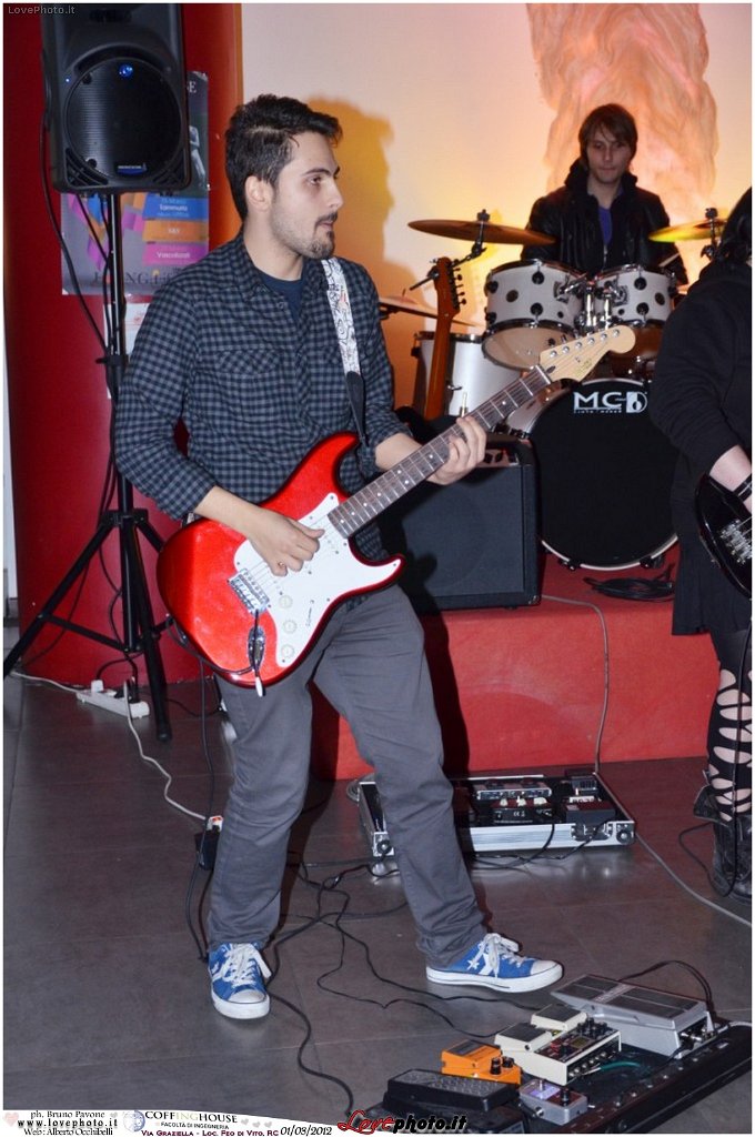 197Coffing_House_Facolta_Ingegneria_LiveMusicParty_LovePhoto_01032012.jpg