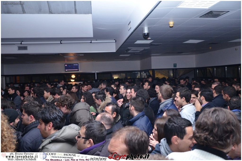 220Coffing_House_Facolta_Ingegneria_LiveMusicParty_LovePhoto_01032012.jpg