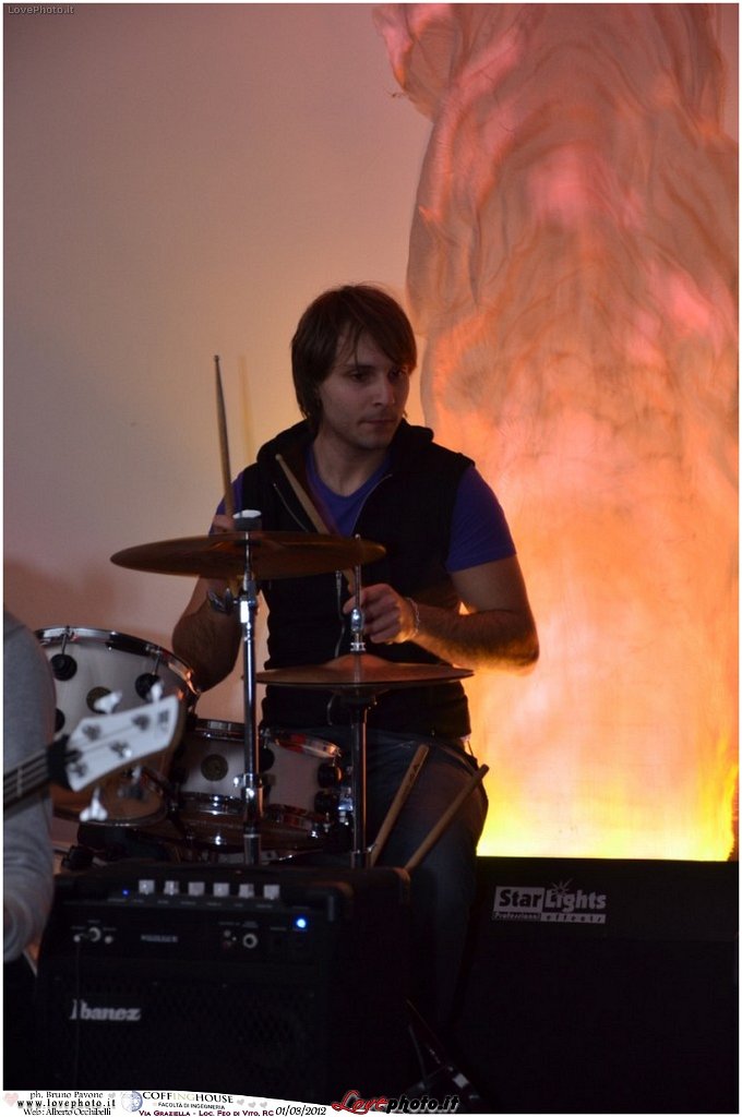 242Coffing_House_Facolta_Ingegneria_LiveMusicParty_LovePhoto_01032012.jpg