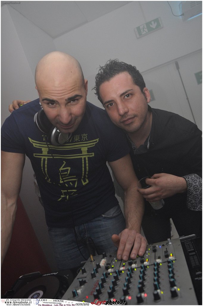 394Coffing_House_Facolta_Ingegneria_LiveMusicParty_LovePhoto_01032012.jpg - GREGORIO MOSCATO  PHOTOGRAPHER