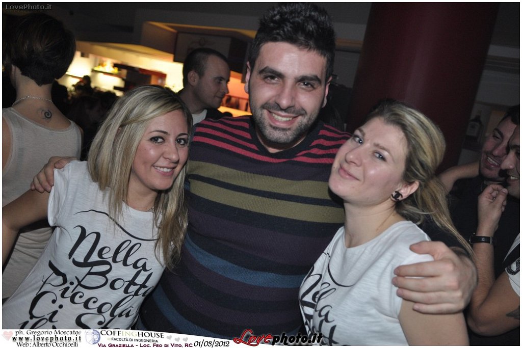 414Coffing_House_Facolta_Ingegneria_LiveMusicParty_LovePhoto_01032012.jpg - GREGORIO MOSCATO  PHOTOGRAPHER