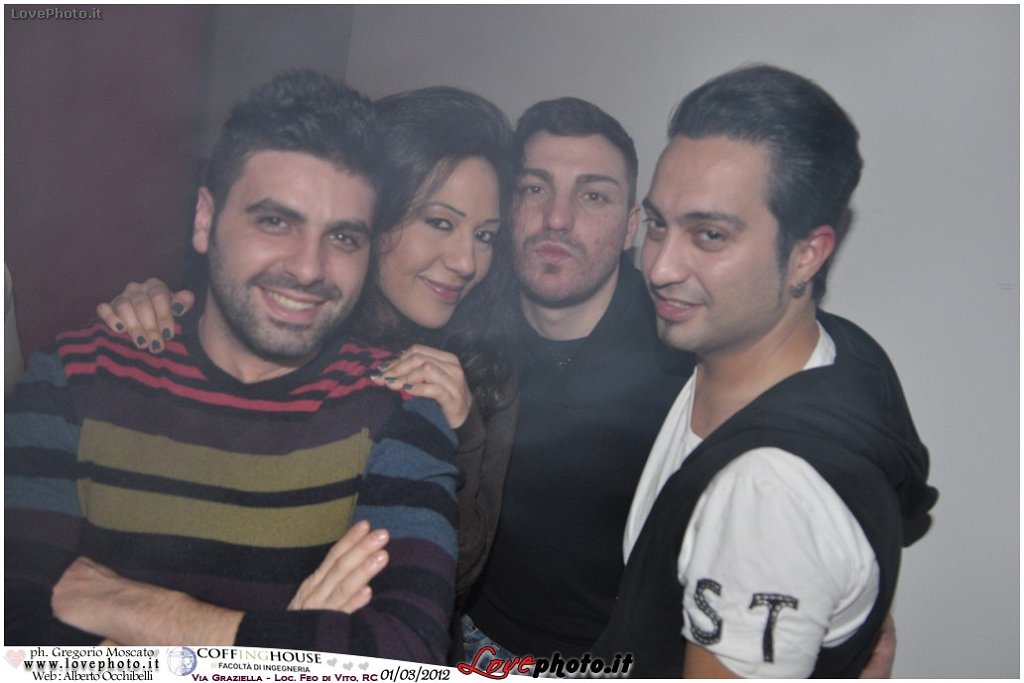 416Coffing_House_Facolta_Ingegneria_LiveMusicParty_LovePhoto_01032012.jpg - GREGORIO MOSCATO  PHOTOGRAPHER