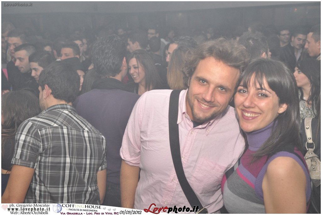 420Coffing_House_Facolta_Ingegneria_LiveMusicParty_LovePhoto_01032012.jpg - GREGORIO MOSCATO  PHOTOGRAPHER