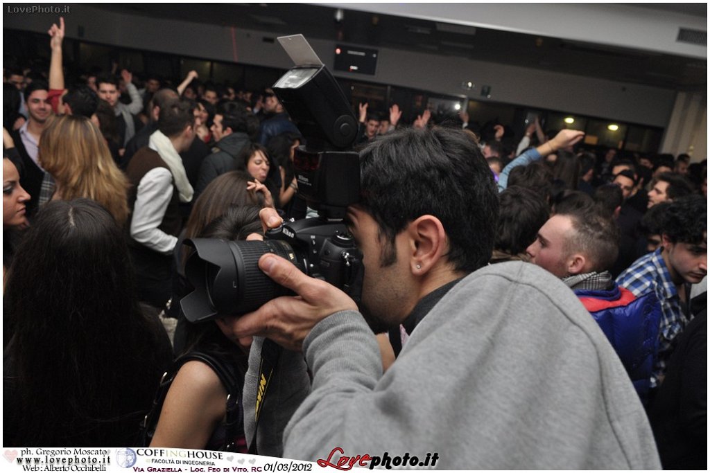 426Coffing_House_Facolta_Ingegneria_LiveMusicParty_LovePhoto_01032012.jpg - GREGORIO MOSCATO  PHOTOGRAPHER