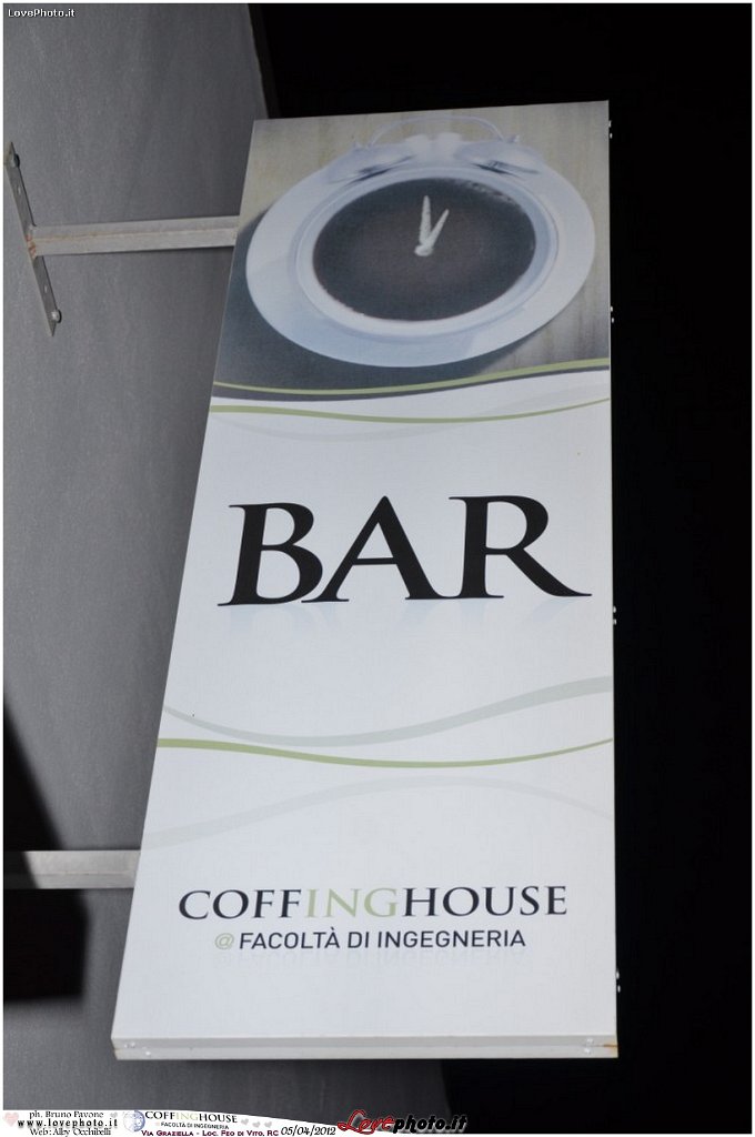 002CoffingHouse_Facolta_Ingegneria_LiveMusic_Party_LovePhoto_05042012.jpg