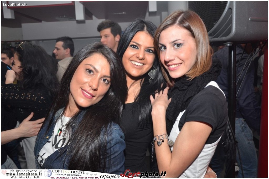 019CoffingHouse_Facolta_Ingegneria_LiveMusic_Party_LovePhoto_05042012.jpg