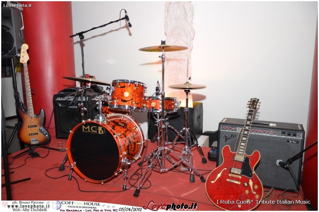 033CoffingHouse_Facolta_Ingegneria_LiveMusic_Party_LovePhoto_05042012.jpg