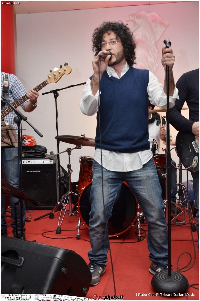 043CoffingHouse_Facolta_Ingegneria_LiveMusic_Party_LovePhoto_05042012.jpg