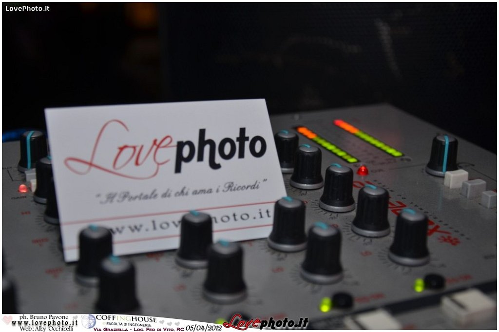 068CoffingHouse_Facolta_Ingegneria_LiveMusic_Party_LovePhoto_05042012.jpg