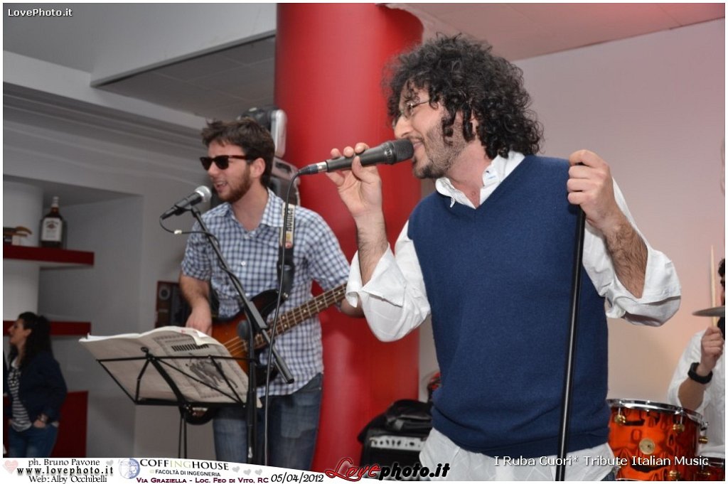 080CoffingHouse_Facolta_Ingegneria_LiveMusic_Party_LovePhoto_05042012.jpg