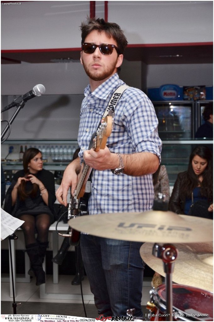 085CoffingHouse_Facolta_Ingegneria_LiveMusic_Party_LovePhoto_05042012.jpg