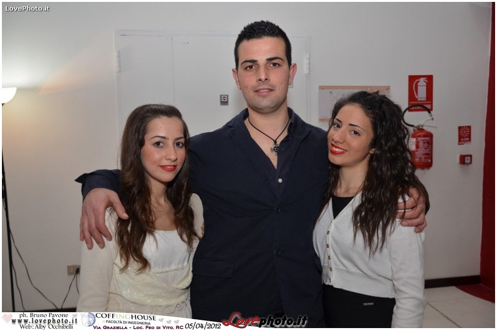 089CoffingHouse_Facolta_Ingegneria_LiveMusic_Party_LovePhoto_05042012.jpg