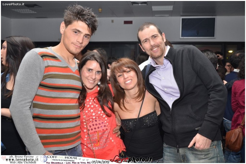 120CoffingHouse_Facolta_Ingegneria_LiveMusic_Party_LovePhoto_05042012.jpg
