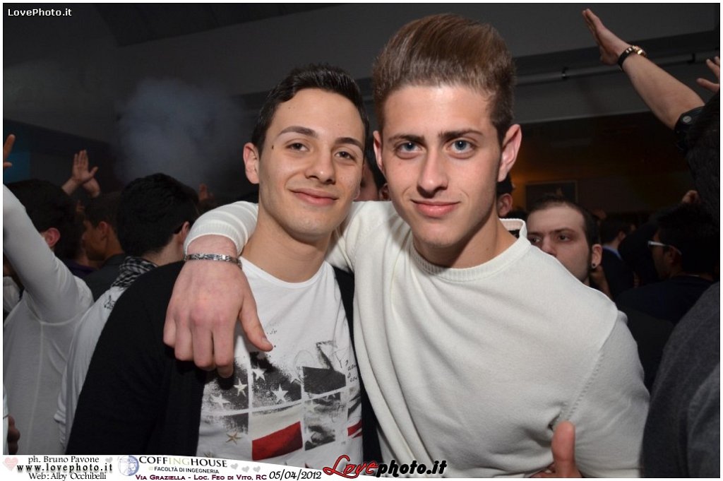 200CoffingHouse_Facolta_Ingegneria_LiveMusic_Party_LovePhoto_05042012.jpg