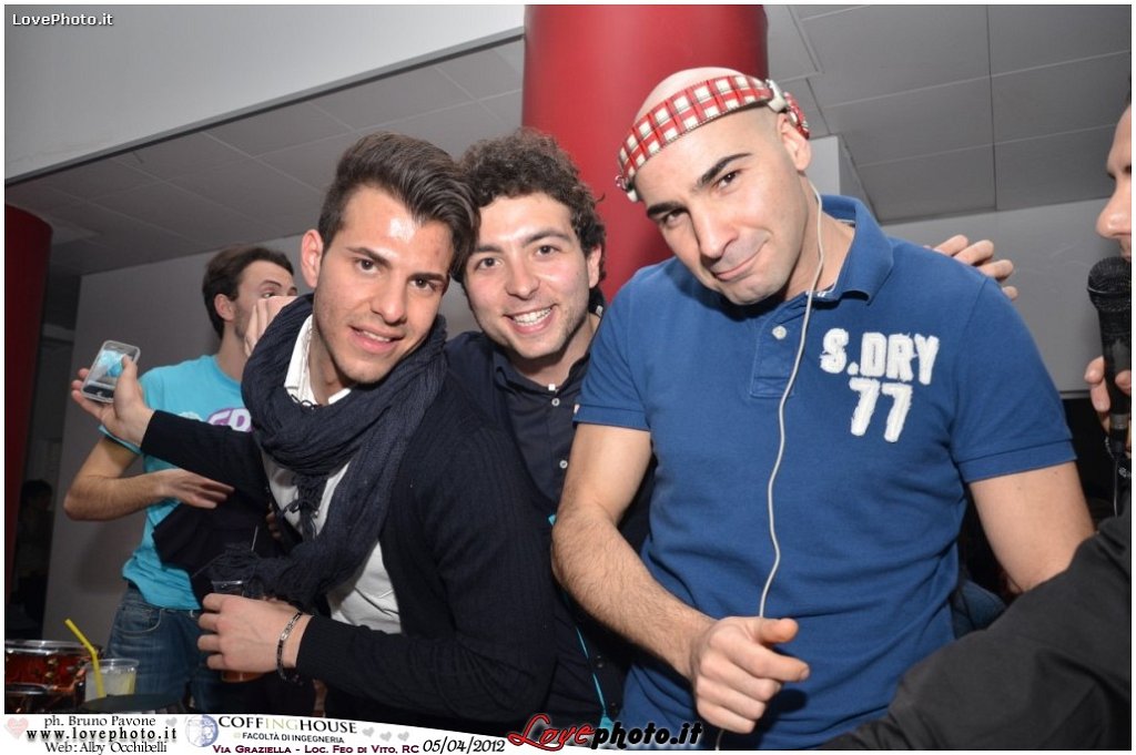 201CoffingHouse_Facolta_Ingegneria_LiveMusic_Party_LovePhoto_05042012.jpg