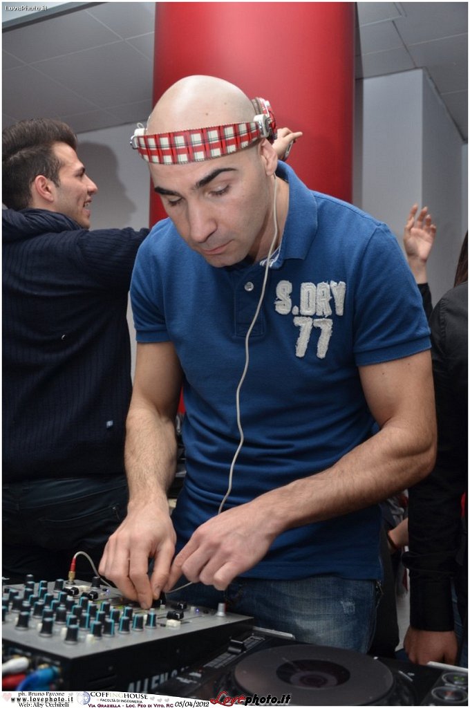 203CoffingHouse_Facolta_Ingegneria_LiveMusic_Party_LovePhoto_05042012.jpg