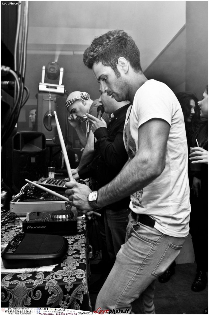 205CoffingHouse_Facolta_Ingegneria_LiveMusic_Party_LovePhoto_05042012.jpg