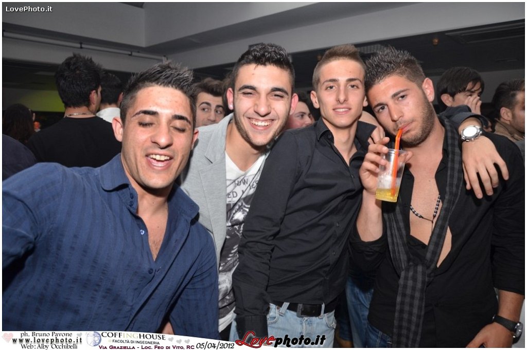332CoffingHouse_Facolta_Ingegneria_LiveMusic_Party_LovePhoto_05042012.jpg