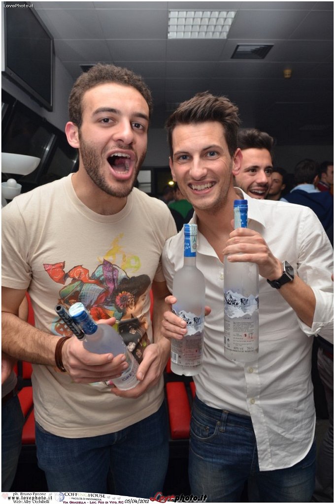 344CoffingHouse_Facolta_Ingegneria_LiveMusic_Party_LovePhoto_05042012.jpg