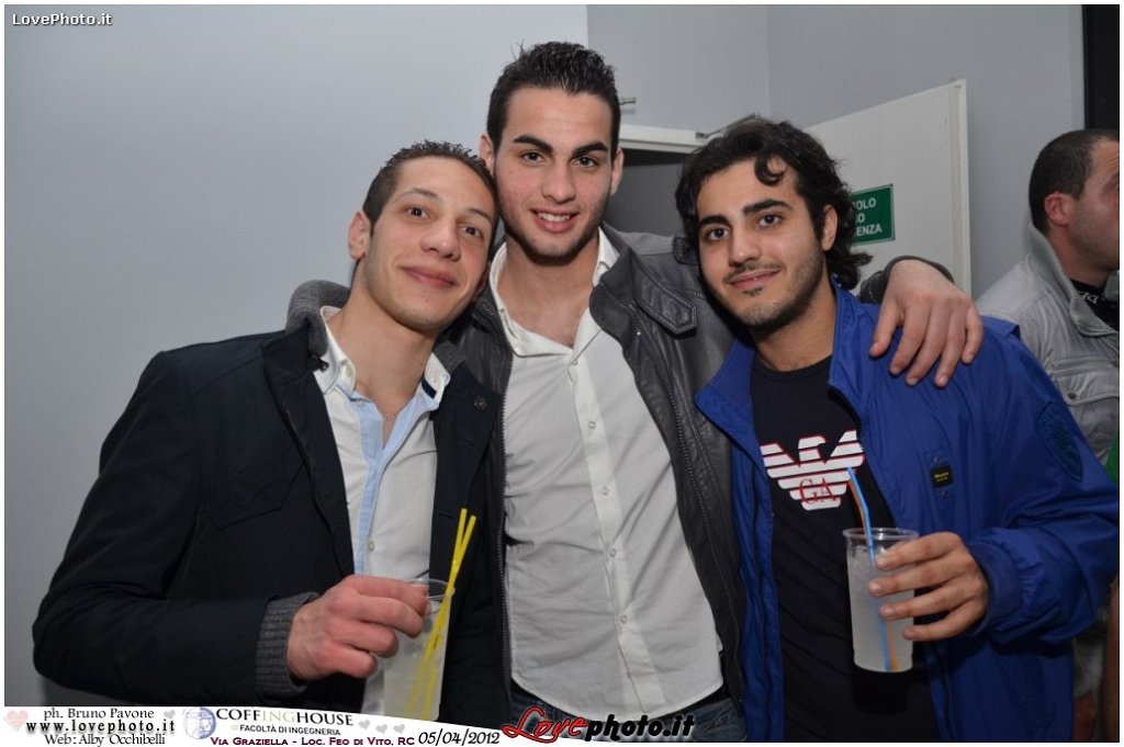 375CoffingHouse_Facolta_Ingegneria_LiveMusic_Party_LovePhoto_05042012.jpg