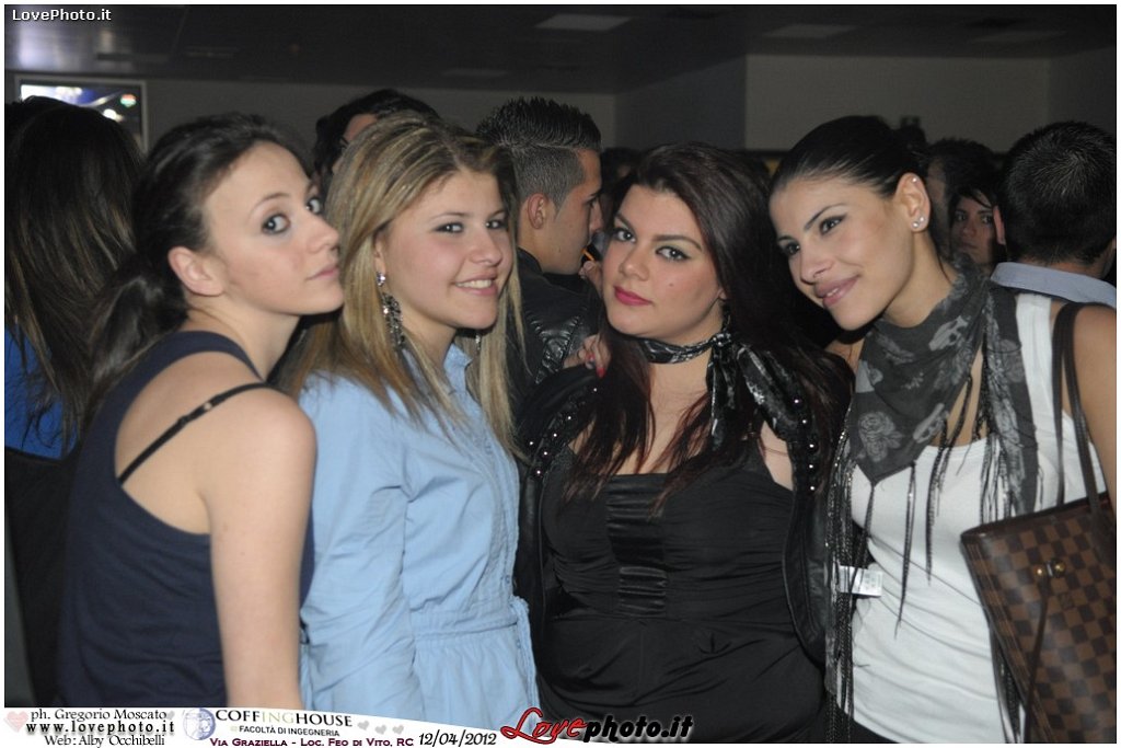 017CoffingHouse_Facolta_Ingegneria_LiveMusic_Party_LovePhoto_12042012.jpg - (C) 2012  Gregorio Moscato   www.lovephoto.it  Tutti i diritti  riservati